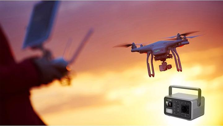 Actual product image Revolt Powerbank & Solar Converter (222 Wh, 2.35 kg)