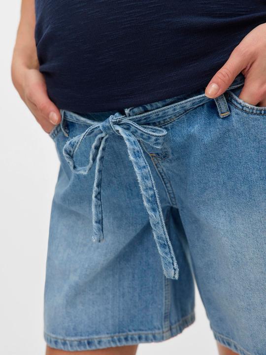 Actual product image Mamalicious Locker geschnitten Mid Rise Shorts Jeans-Shorts (S)