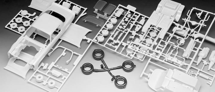 Actual product image Revell Model Set Stranger Things Chevy Camaro Z/28