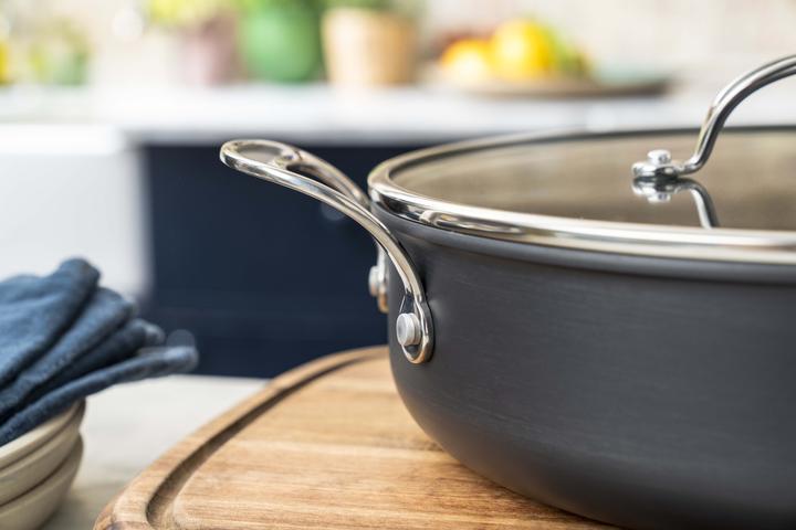 Immagine prodotto Tefal Il classico di Jamie Oliver (30 cm, Padella per friggere, Alluminio)