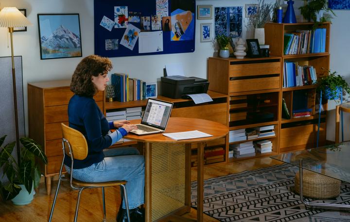 Produktbild HP DeskJet 4320 All-in-One (Tintenpatrone, Farbe)