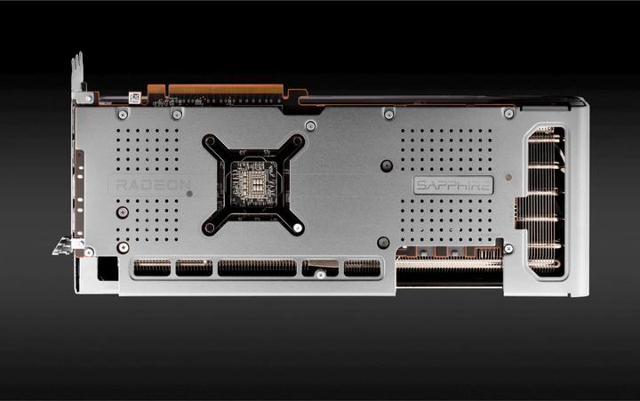 Produktbild Sapphire Nitro+ RX 7700XT (12 GB)