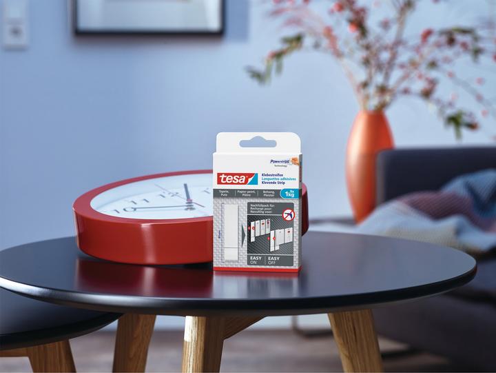 Produktbild tesa Powerstrips für Tapete & Putz, 1kg Halteleistung, 6x doppelseitige Klebestreifen