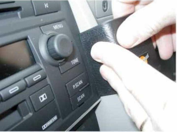 Produktbild Brodit 852871 Autohalterung Audi A4 Avant 02-07