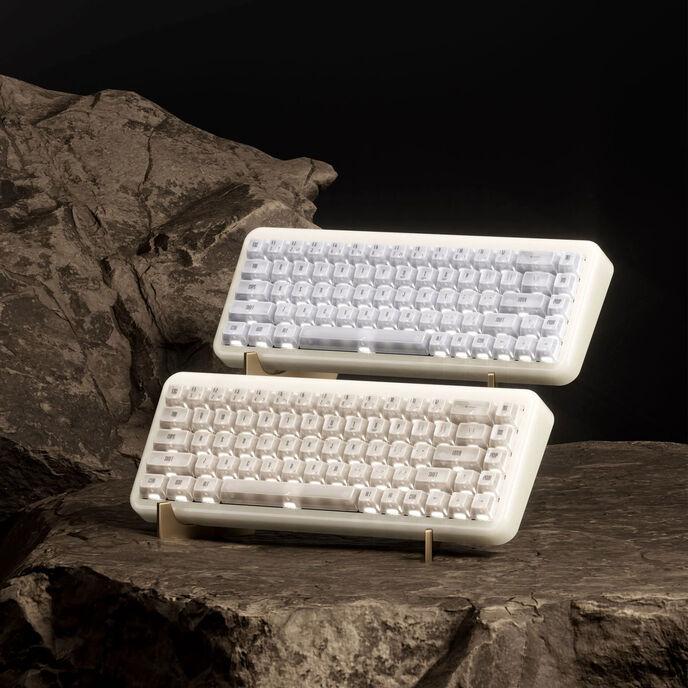 Actual product image Akko YU01 Antique Jade Gaming Keyboard, RGB - 65%, V3 Piano Pro Switches (ISO) (US, Cable, Wireless)