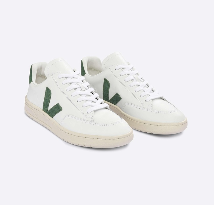 Actual product image Veja V-12 (41)