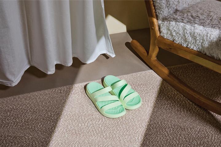 Actual product image Crocs W's Getaway Strappy (37)