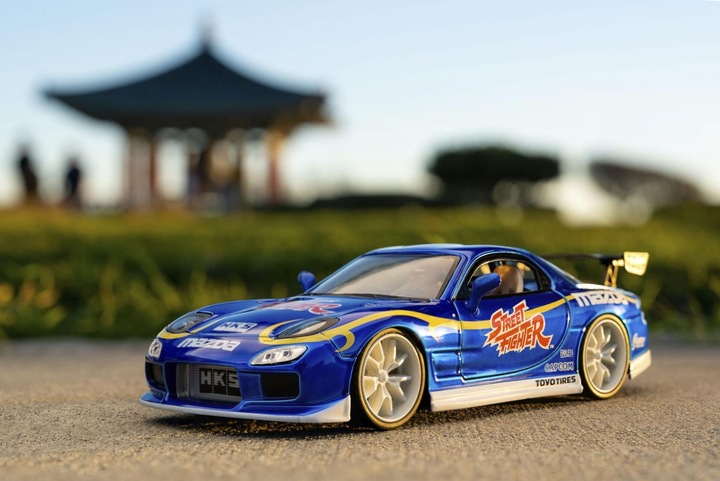 Immagine prodotto Jada Street Fighter 1993 Mazda RX7 1:24