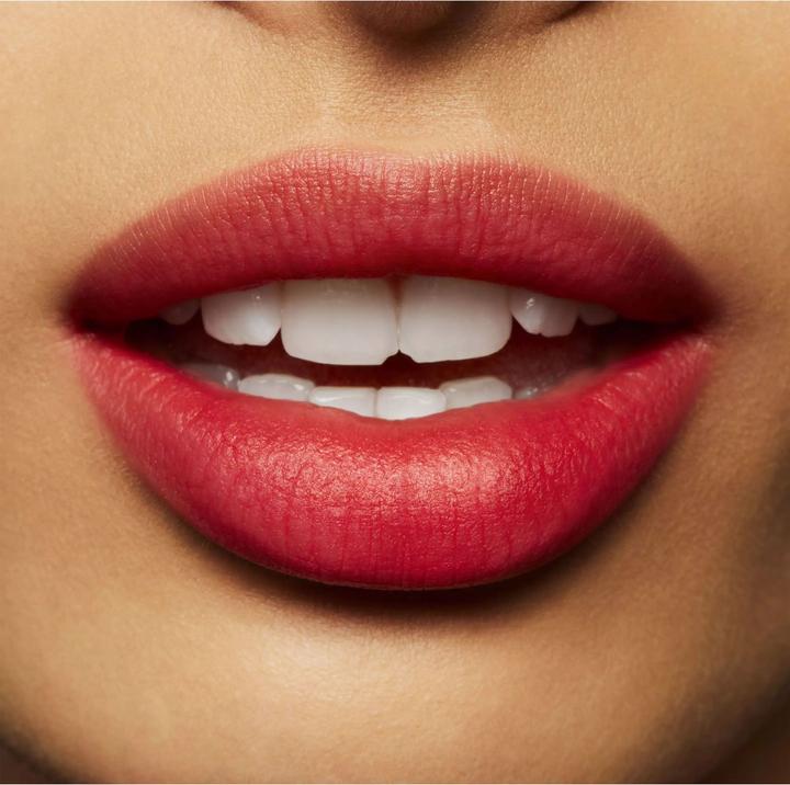 Produktbild MAC Cosmetics Powder Kiss Liquid Lipcolour (Escandalo!)