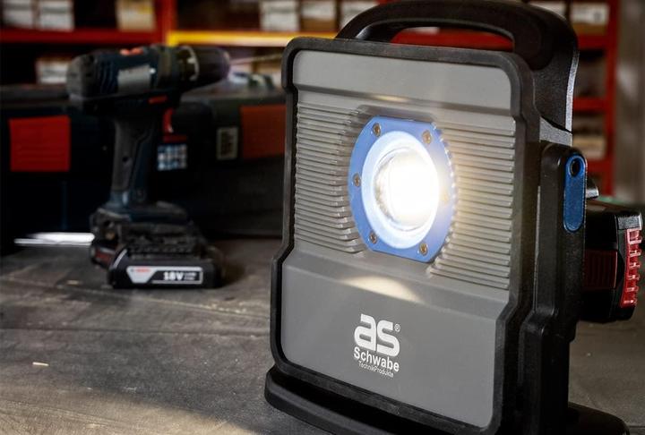 Produktbild As - Schwabe Multi Akku Strahler (5500 lm)