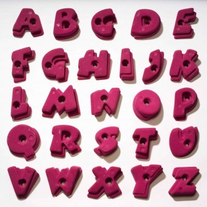 Produktbild Entre Prises Klettergriffe Set Alphabet (Wunschfarbe (Anfertigung))