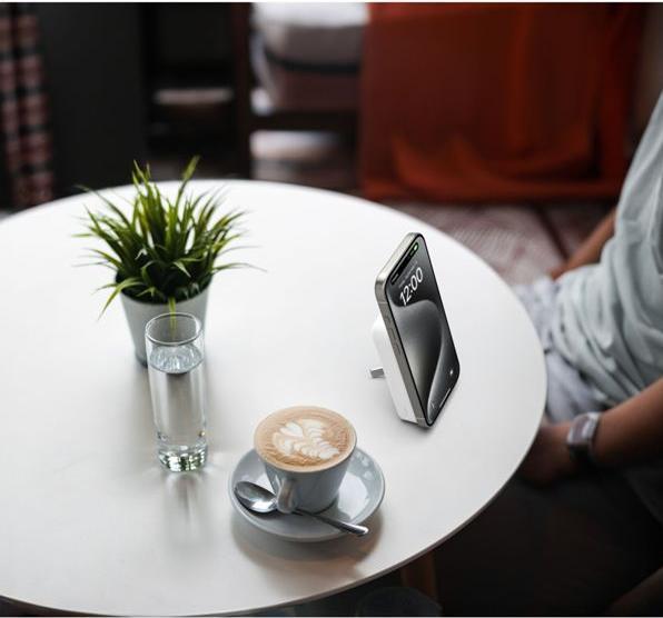 Produktbild Belkin BoostCharge Pro (10000 mAh, 15 W, 38.50 Wh)