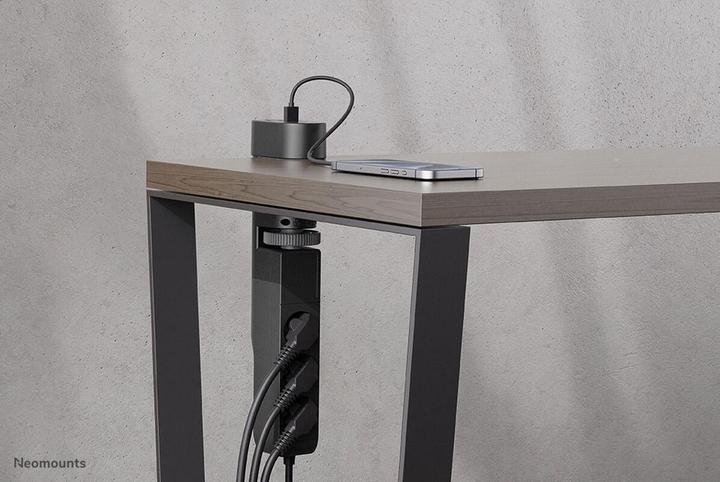 Image du produit Neomounts Tischsteckdose mit Klemme 3-fach/230V/USB-A/2xUSB-C/schwarz (Tables)