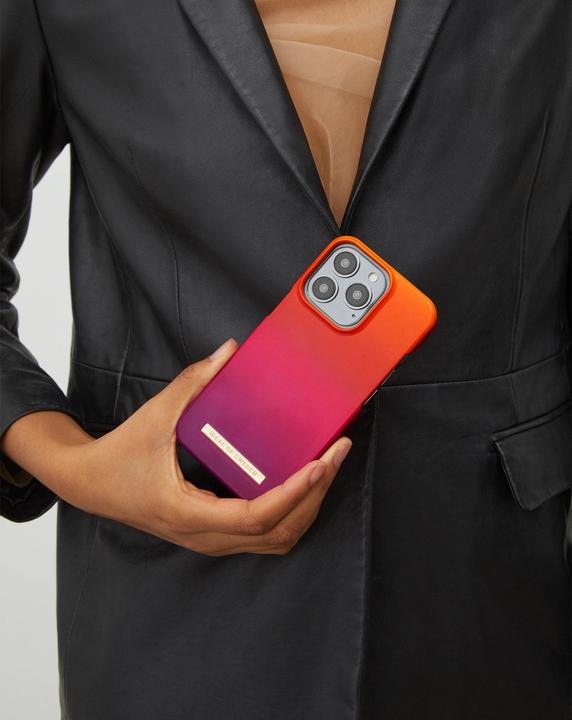 Produktbild iDeal Of Sweden Designer Hard-Cover Vibrant Ombre (Apple iPhone 14 Pro)