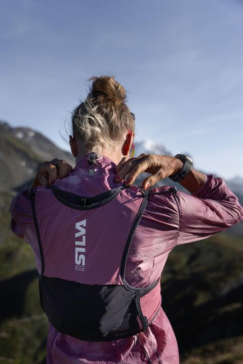 Actual product image Silva Strive 5 Vest (XS)