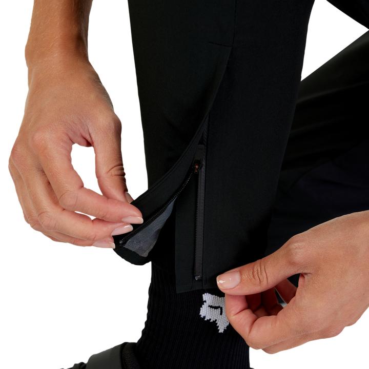 Actual product image Fox PANT 24 W RANGER 2.5L WATER BLK (XL)