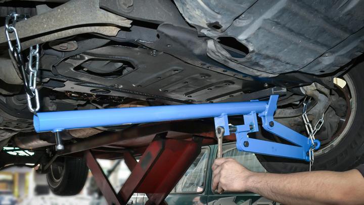 Actual product image BGS Control arm lever tool with chain