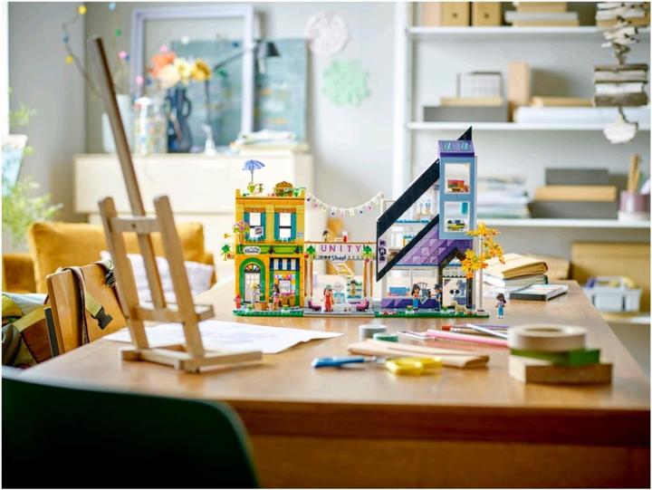 Produktbild LEGO Stadtzentrum (41732, LEGO Friends)