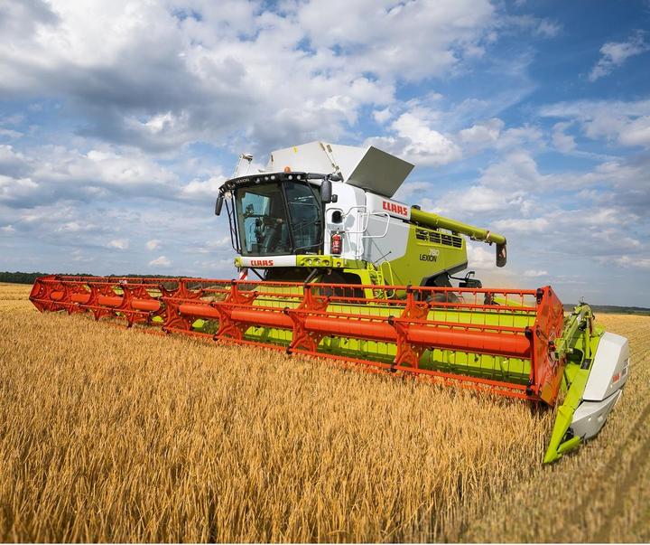 Actual product image Happy People Combine harvester Claas Lexion 780
