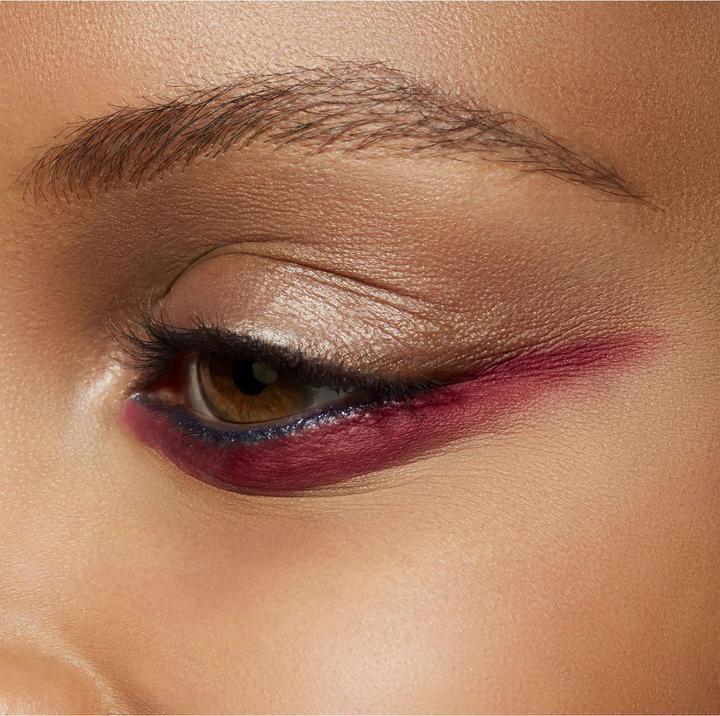 Produktbild MAC Cosmetics Powder Kiss Soft Matte Eye Shadow (A Little Tamed)
