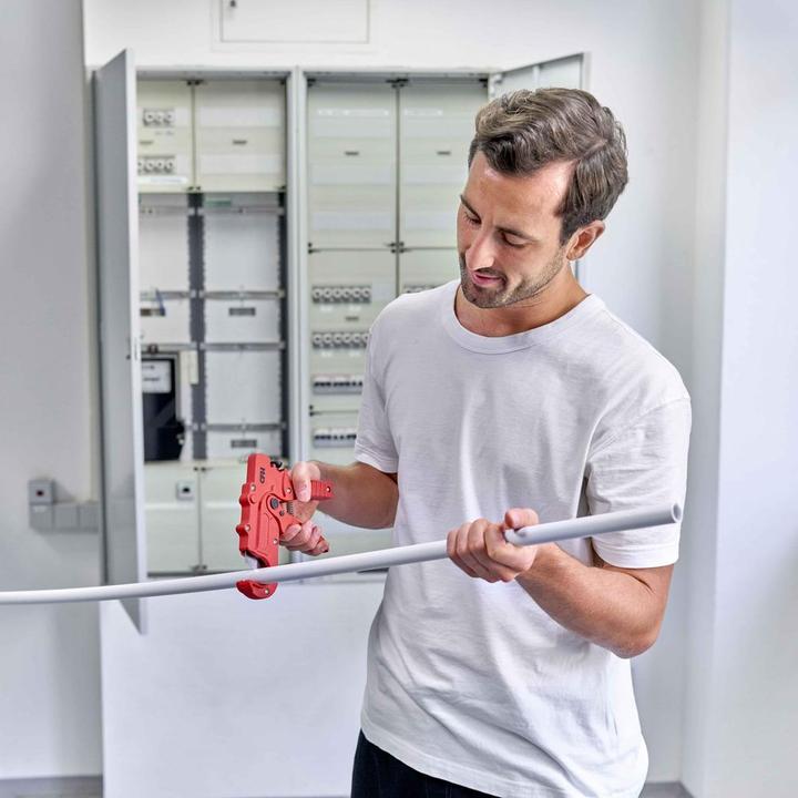 Actual product image CFH Plastic pipe cutter Ø 36 mm (240 mm)