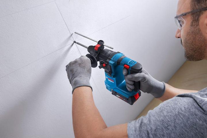 Actual product image Bosch Hausgeräte GBH 18V-18 Akku-Bohrhammer SDS plus (0.611.927.003) (Rechargeable battery operated)
