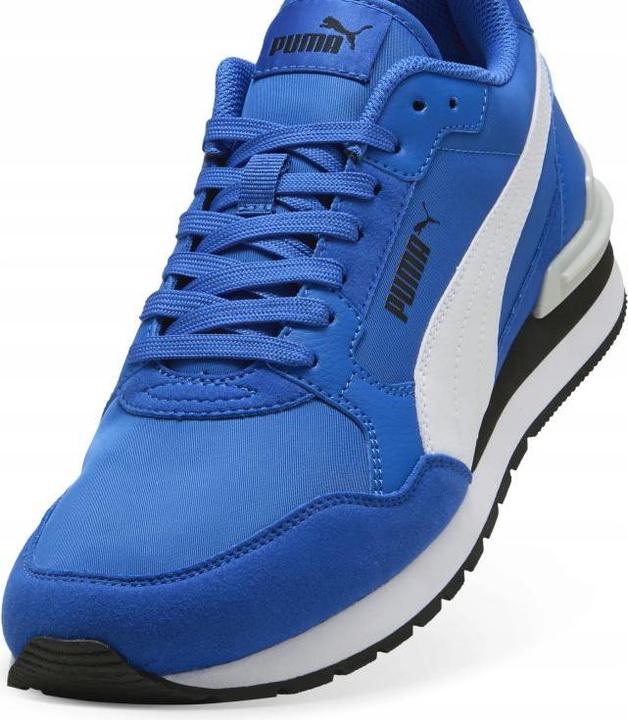 Produktbild Puma Runner Vivid Schuhe (40)