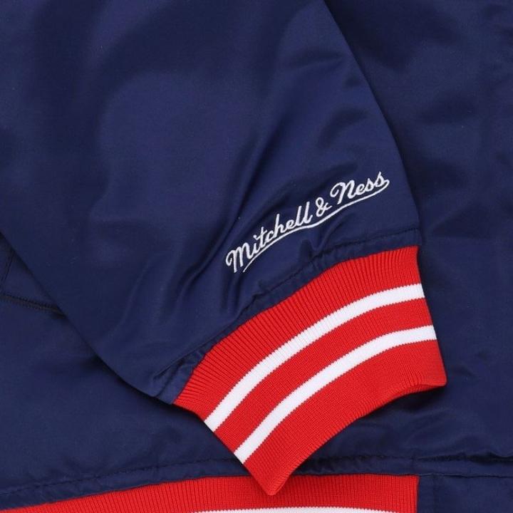 Produktbild Mitchell & Ness NBA Heavyweight Satinjacke New Jersey Nets (S)
