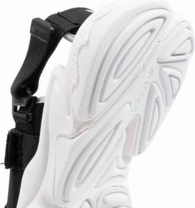 Actual product image Adidas Ozweego Sandalenschuhe (38)