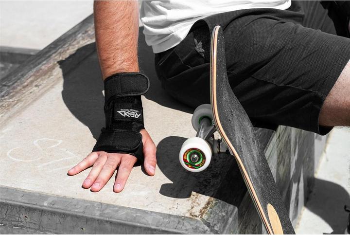 Actual product image Rekd Wrist (XS, Wrist protectors)