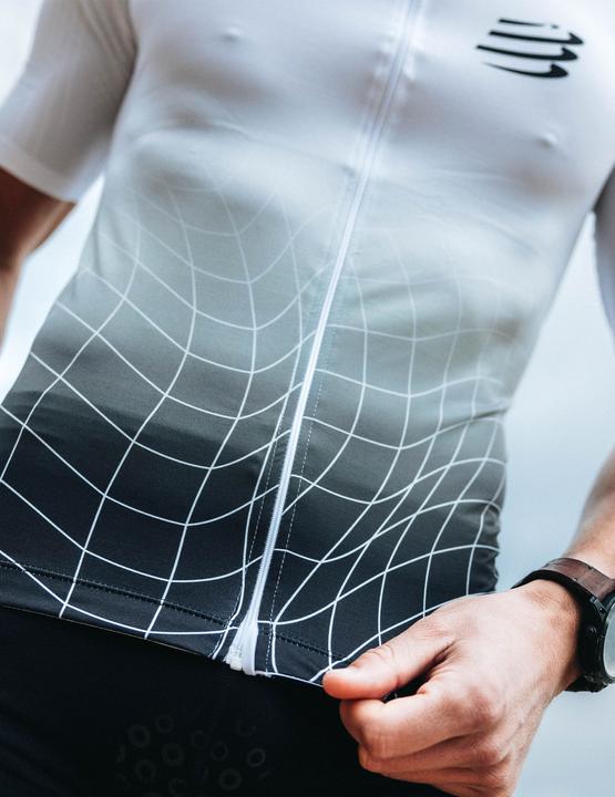 Produktbild Compressport Tri Postural Aero SS Top M (L)