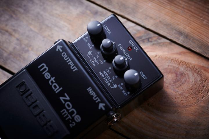 Produktbild BOSS (Electronics) MT-2-3A Kompaktpedal Limited Edition