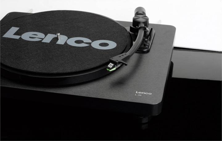 Actual product image Lenco L-30 (Semi-automatic)