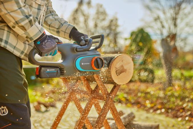 Actual product image Gardena Akku-Kettensäge PowerSaw 250/18V P4A solo (Battery chain saw)