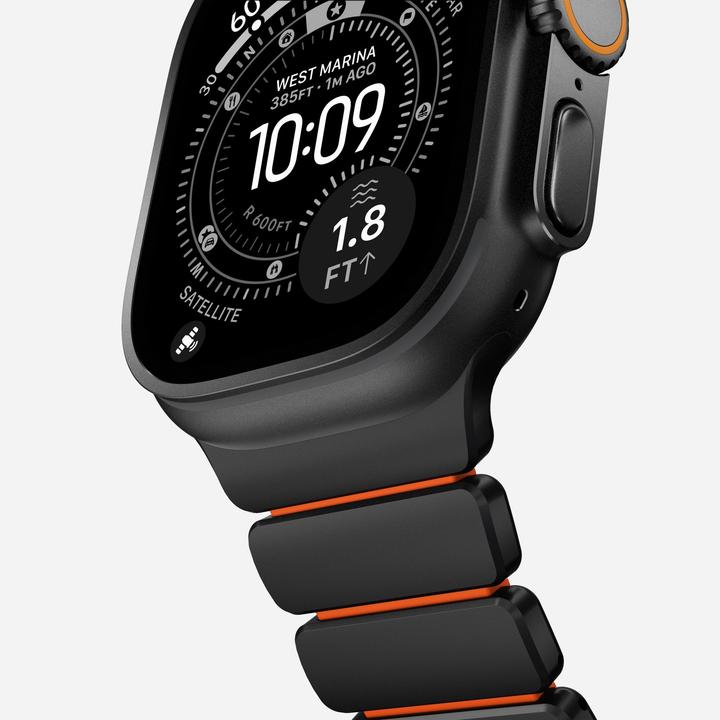 Actual product image Nomad Spartan Band Black Titanium Ultra Orange 49mm (FKM, Titanium, Titanium)