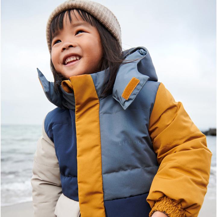 Actual product image Liewood Reversible down jacket Paloma Whale blue multi mix 1.5 years (size 86) (86)