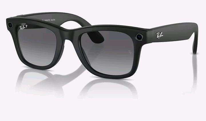 Actual product image Ray Ban Meta Wayfarer RW4006