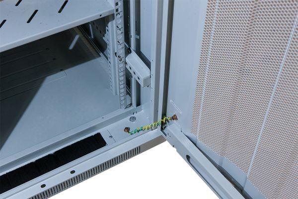 Produktbild Triton 19 Schrank 22HE B600 / T1000mm *lichtgrau* perf. Blechtüre (22 HE, 19 Zoll Rack)