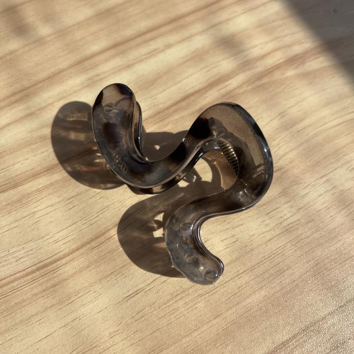 Produktbild Activity Board 4 Stück elegante Haarspangen, hochwertige Kunststoff-Haarspangen mit glänzender Oberfläche (4 Stk.)