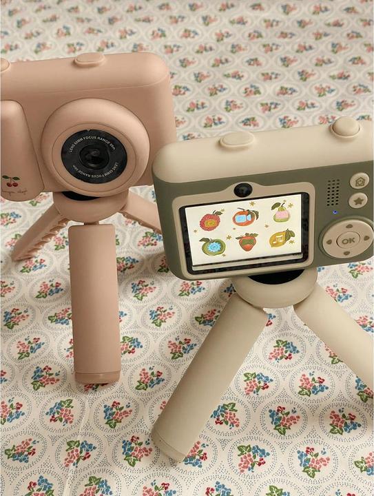 Produktbild Konges Slojd My First Camera Cherry