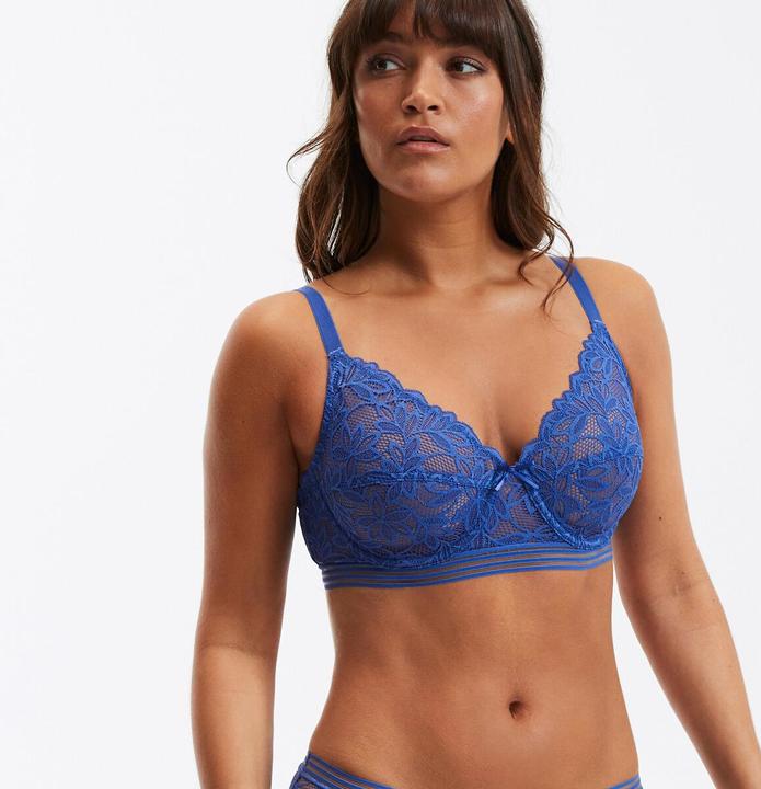 Actual product image La Redoute Collections Margaux lace minimiser bra (90 D)