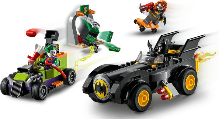 Produktbild LEGO Batmanvs. Joker: Verfolgungsjagd im Batmobil (76180, LEGO DC)