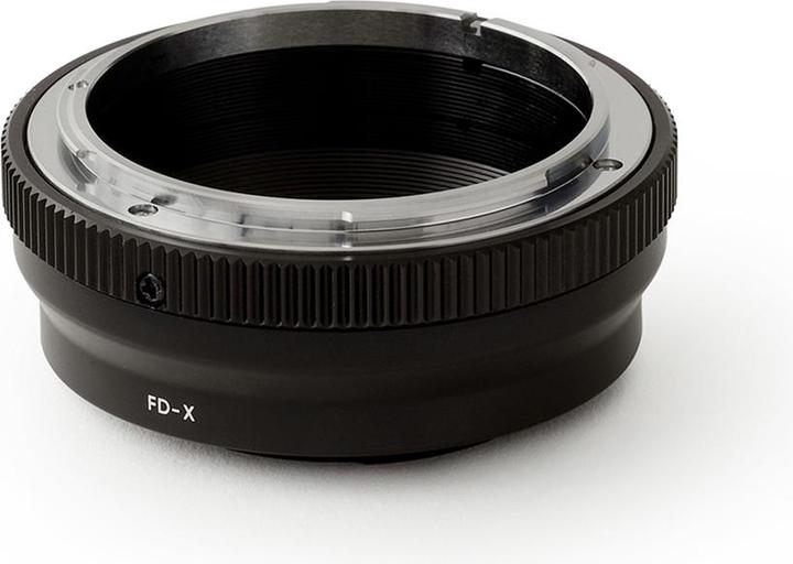 Urth Lens Mount Adapter: Compatible with Canon FD Lens to Fujifilm X Camera Body