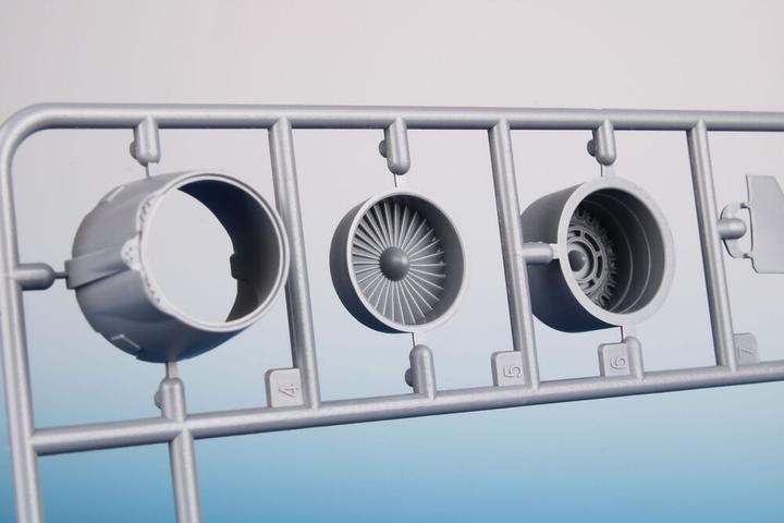 Image du produit Special Hobby AJ-37 Viggen 'Show Must Go On