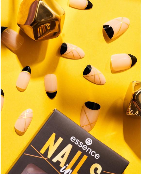 Produktbild essence nails in style (Kunstnägel, Andere)