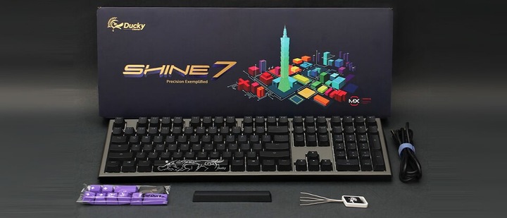 Image du produit Ducky Shine 7 (DE, Filaire)