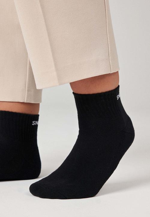 Produktbild Snocks Retro Sneaker Socken (4er Pack, 43 - 46)