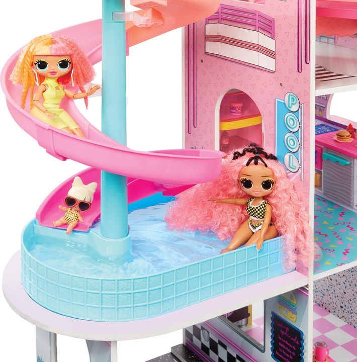 Actual product image MGA Fashion House