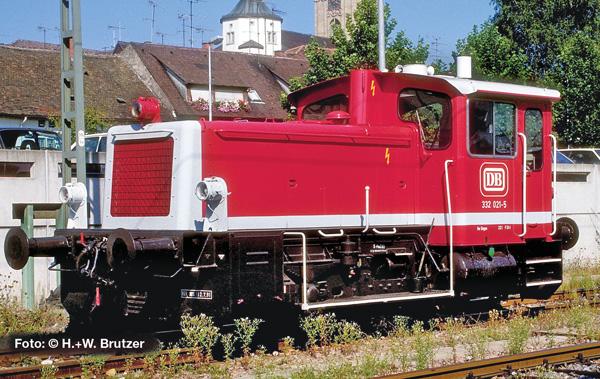 Actual product image Bachmann Trains D shunting loco, 332 021-5, DB, orient red, Ep.V (old) (Track N)