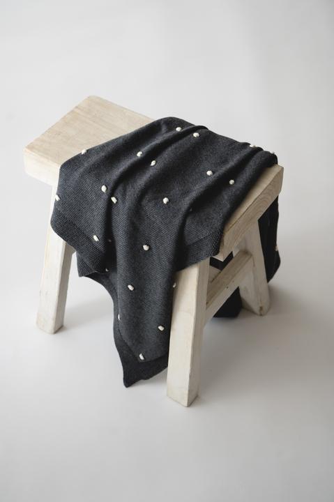 Immagine prodotto Kaiser Baby Coperta per bambini Nodi grigio scuro/nodo naturale 80 x 100 cm (80 x 100 cm)